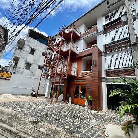 Tjr Boutique Hotel Chiang Mai Exterior photo
